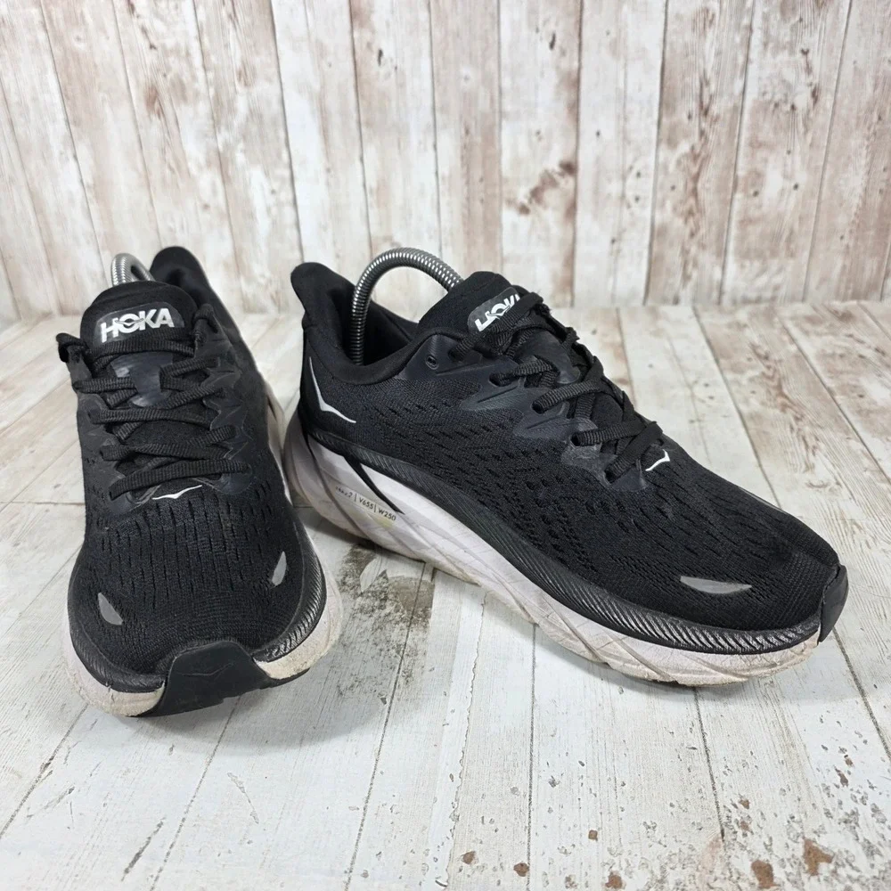 Hoka One One Clifton 8 Mens Running Shoes Black White 1121375 BWHT Size 8D